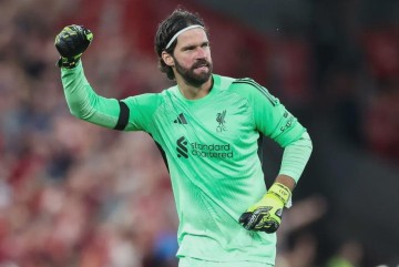 九游娱乐官方网站-卡里克：曼联不想失去B费！法尔克：拜仁想击败曼城速签里德！